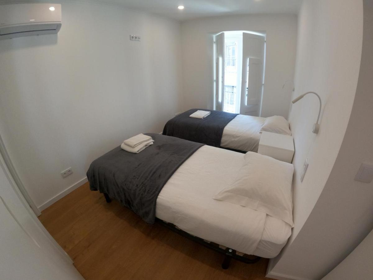 Lisbon, Renovated T2 Apartment Near Rossio Bagian luar foto