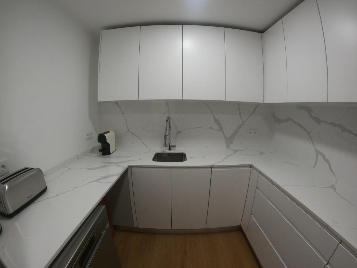 Lisbon, Renovated T2 Apartment Near Rossio Bagian luar foto