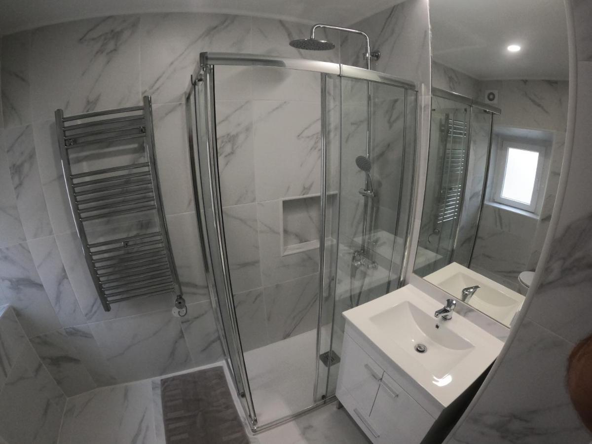 Lisbon, Renovated T2 Apartment Near Rossio Bagian luar foto